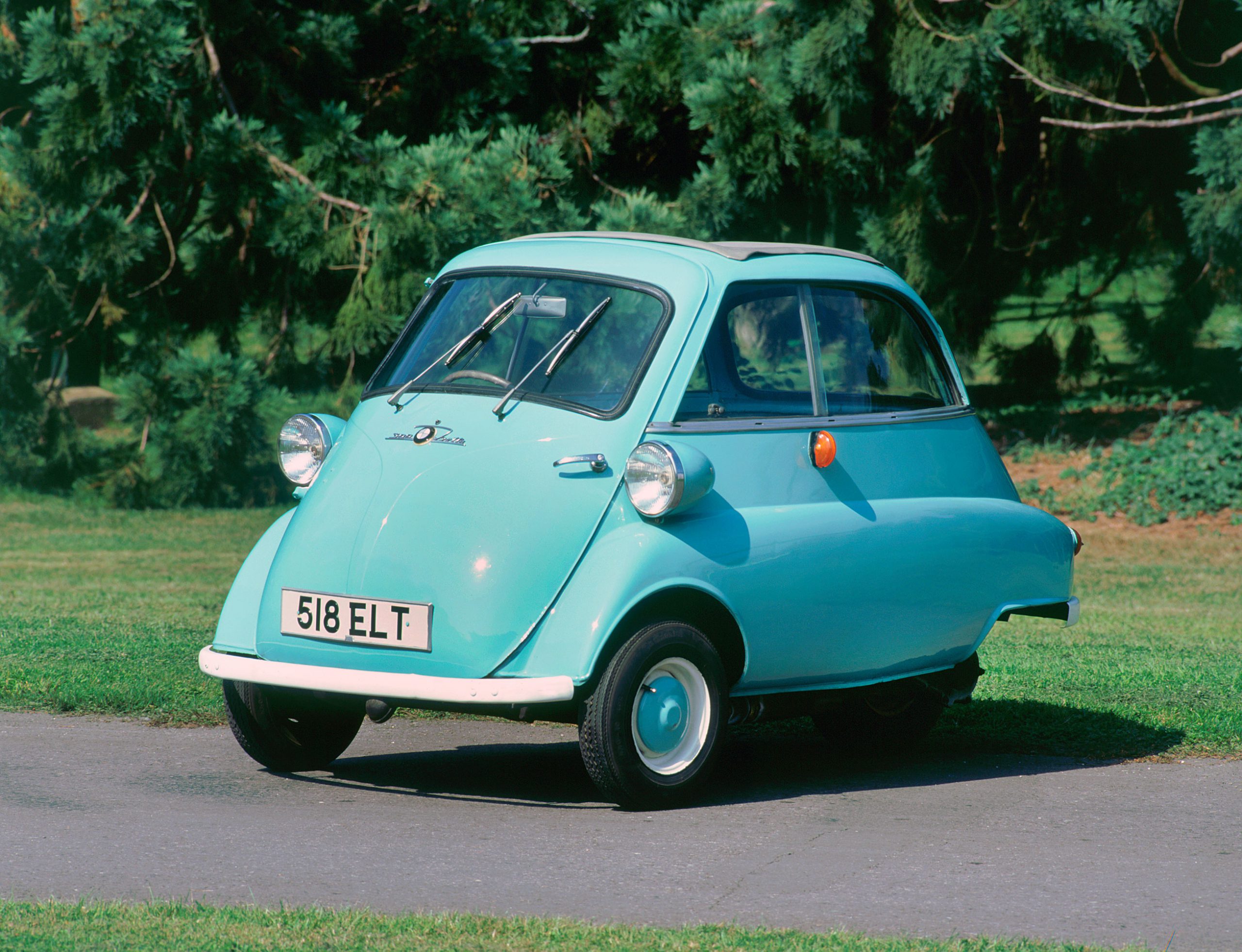 Velam La increíble historia del Velam Isetta, el “yogur con ruedas” francés ...